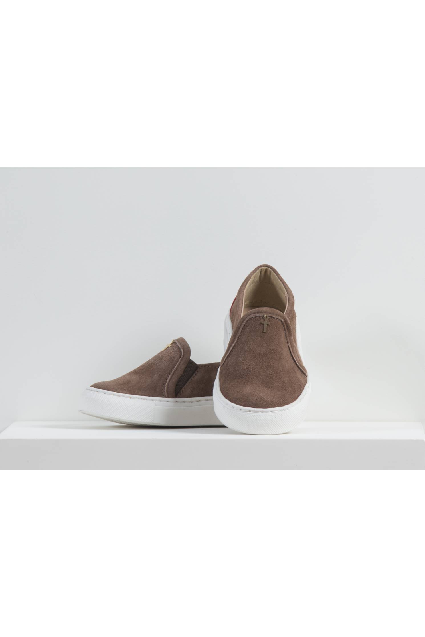 zapatilla ante camel