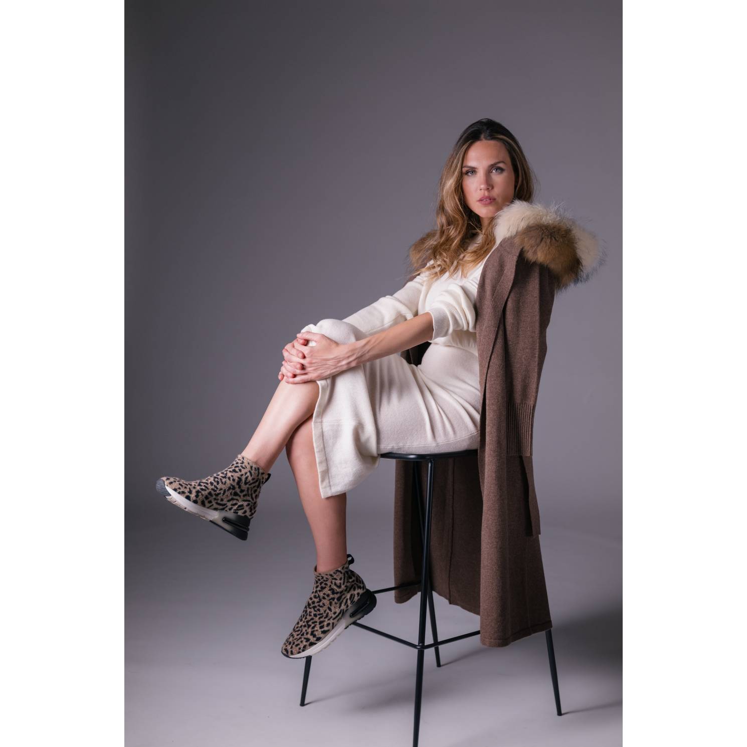 vestido capucha corte cintura cashmere hielo