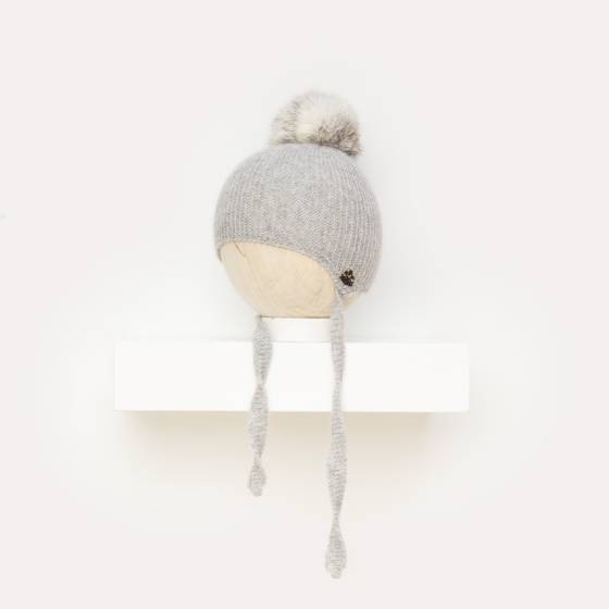 gorro aviador cananstilla cashmere gris claro pompon rapado gris