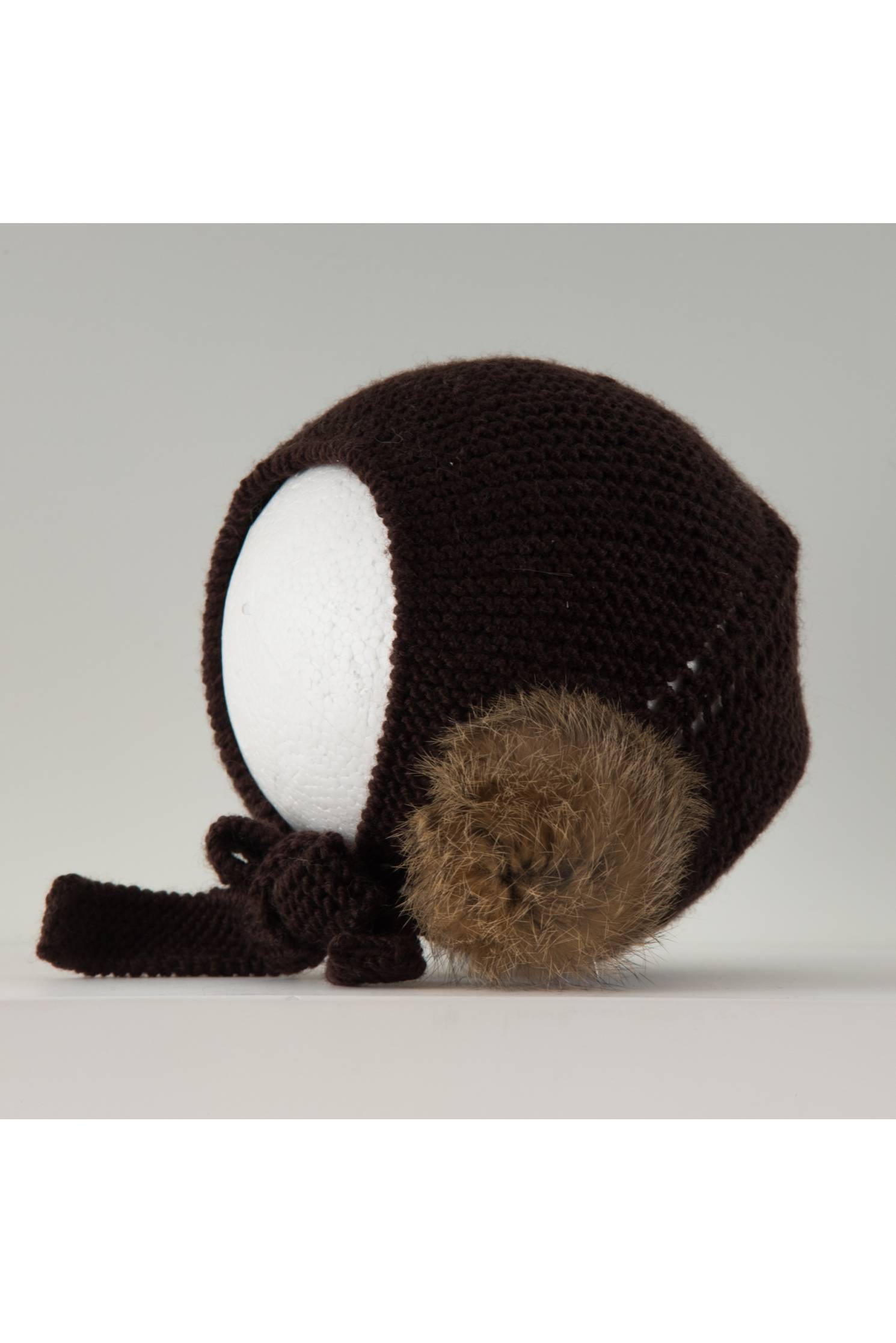 capota lazada punto merino marron pompon natural