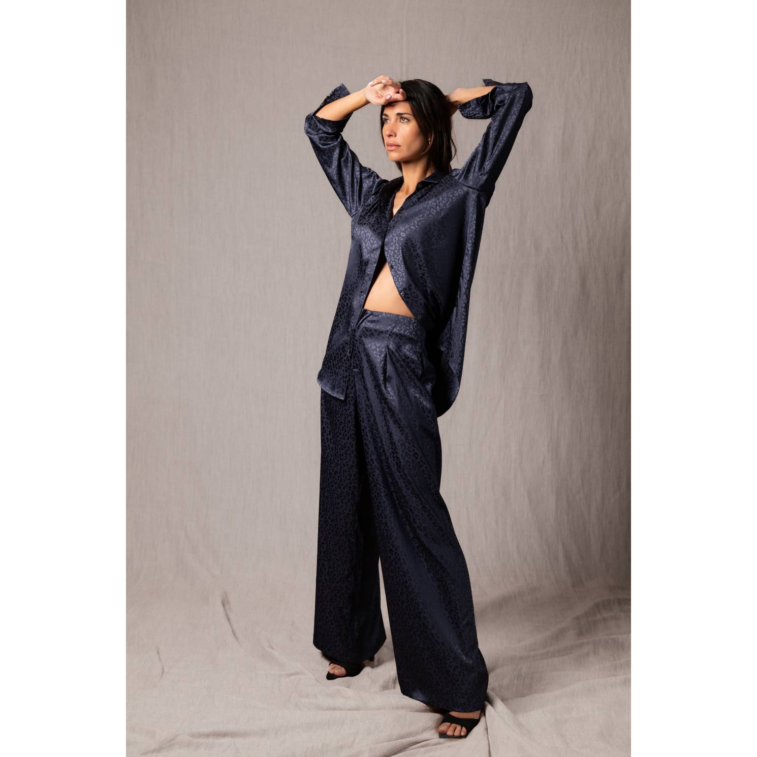pantalon pinzas print satinado navy