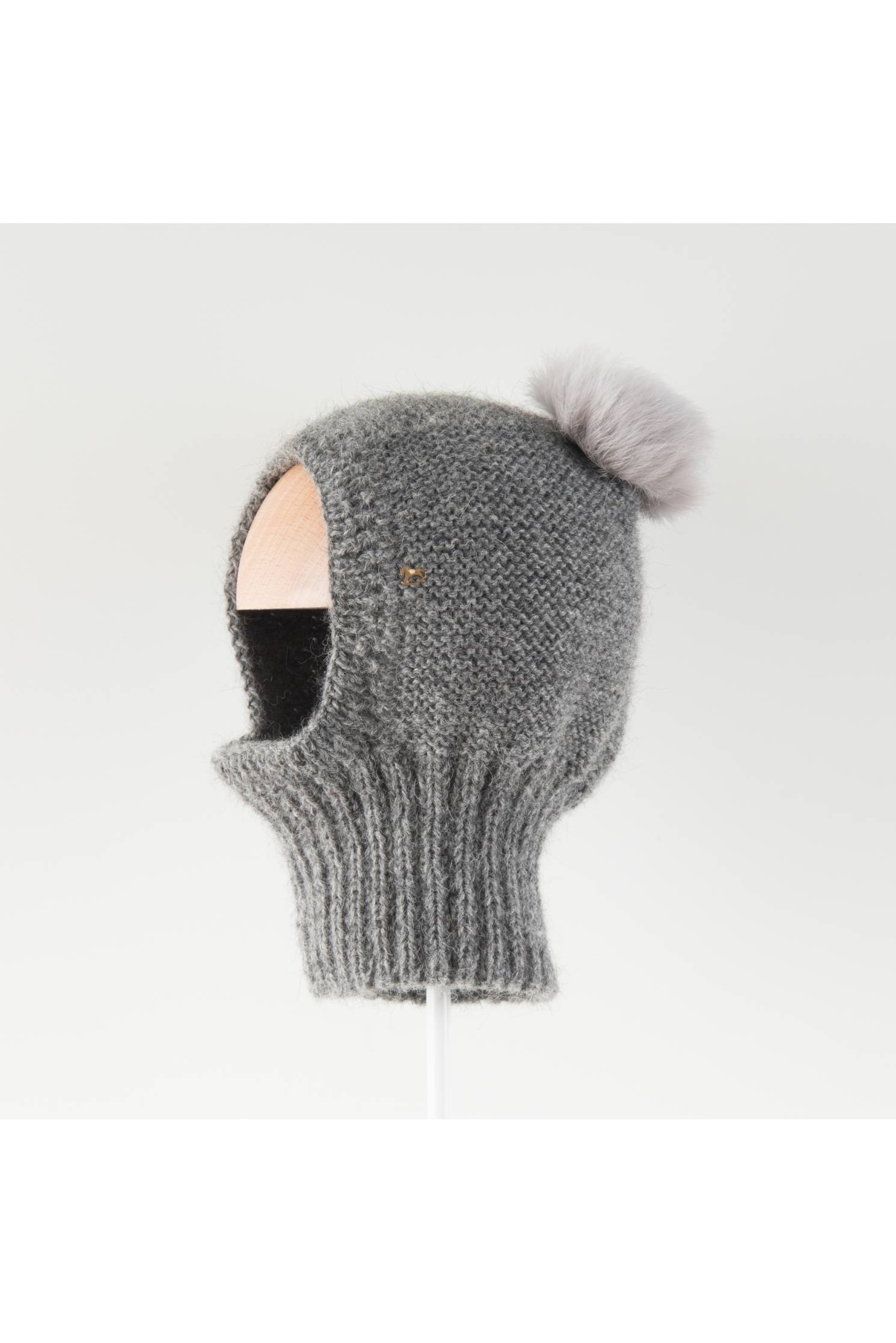 gorro pasamontaas alpaca gris pompon natural